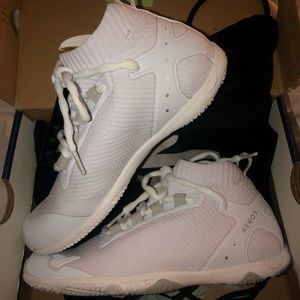 Varsity cheer shoes Aero